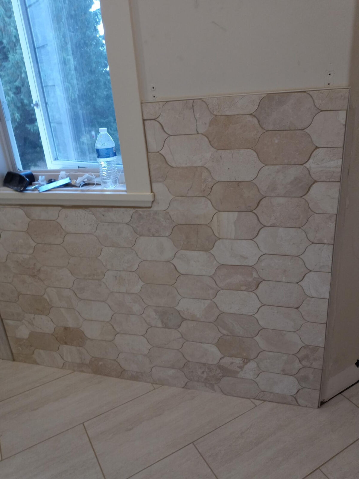 Elongated hexagon wainscot tile